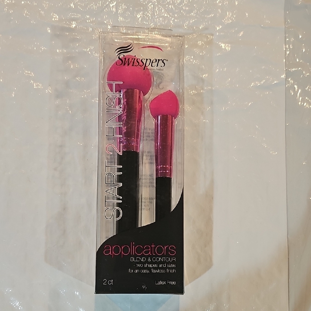 Pink Makeup Applicators - 2 Count